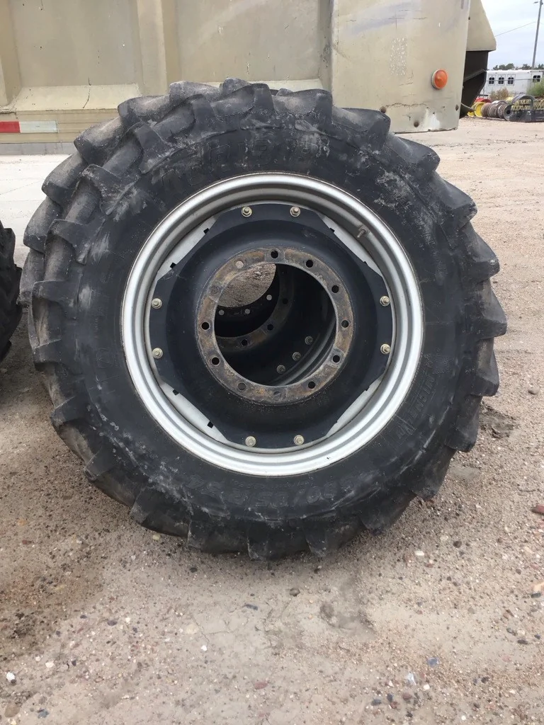 Used 380/85R34 137A8 Michelin Agribib TL R-1W 20-25% On 13 x 34 12-16.732-14.640 Waffle 3 bolt/disc