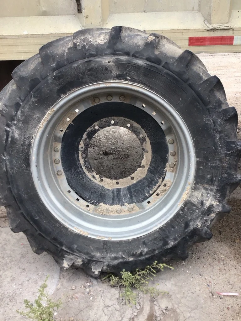 Used 380/85R34 137A8 Michelin Agribib TL R-1W 20-25% On 13 x 34 12-16.732-14.640 Waffle 3 bolt/disc image 2