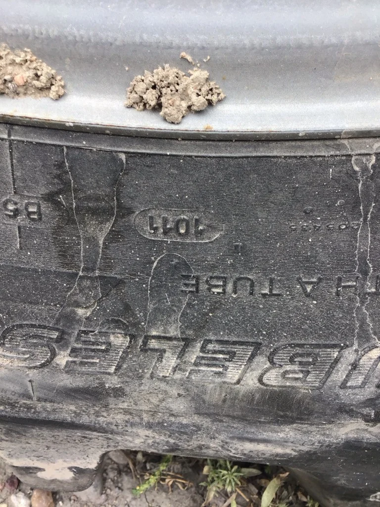 Used 380/85R34 137A8 Michelin Agribib TL R-1W 20-25% On 13 x 34 12-16.732-14.640 Waffle 3 bolt/disc image 5