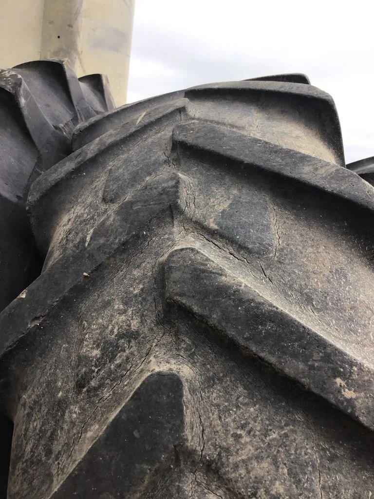 Used 380/85R34 137A8 Michelin Agribib TL R-1W 20-25% On 13 x 34 12-16.732-14.640 Waffle 3 bolt/disc image 6