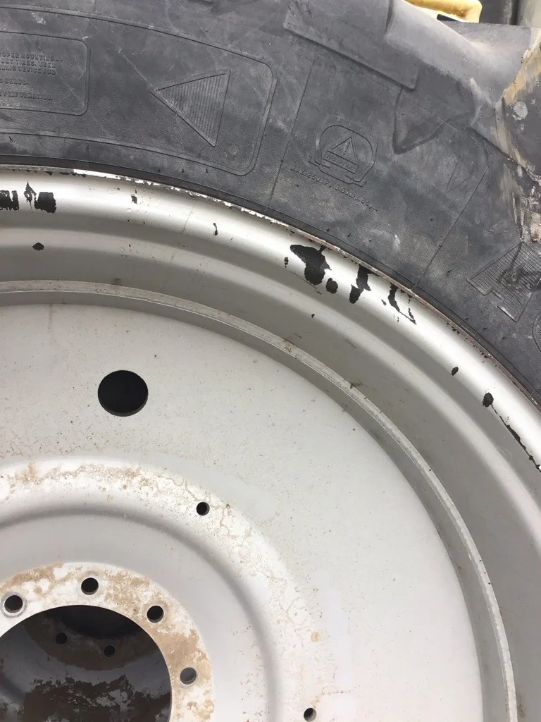 Used 480/80R46 158A8 Michelin Agribib TL R-1W 40-45% On 16 x 46 10-13.19-11.07 Dual Wheel image 2