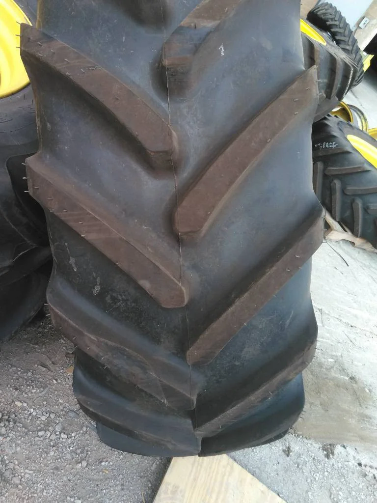 Take-Off 480/70R34 143D Michelin Omnibib TL R-1W 95-100% On 15 x 34 10-13.19-11.07 Waffle 2 Bolt/ image 2