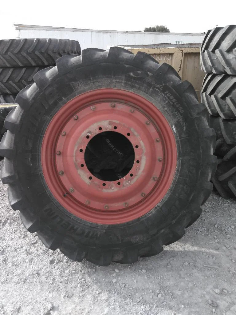 Used 380/95R38 147A8 Michelin Agribib TL R-1W 80-85% On 11 x 38 12-16.732-14.620 Rim & Rail