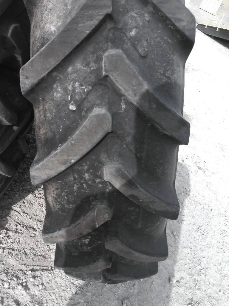 Used 380/95R38 147A8 Michelin Agribib TL R-1W 80-85% On 11 x 38 12-16.732-14.620 Rim & Rail image 5