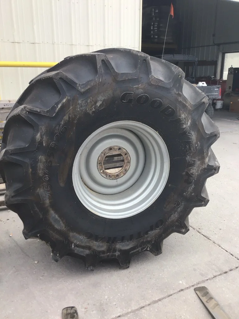 Used 750/65R26 166D Goodyear Optitrac TL R-1W 65-70% On 25 x 26 10-8.858-6.92 Combine Wheel