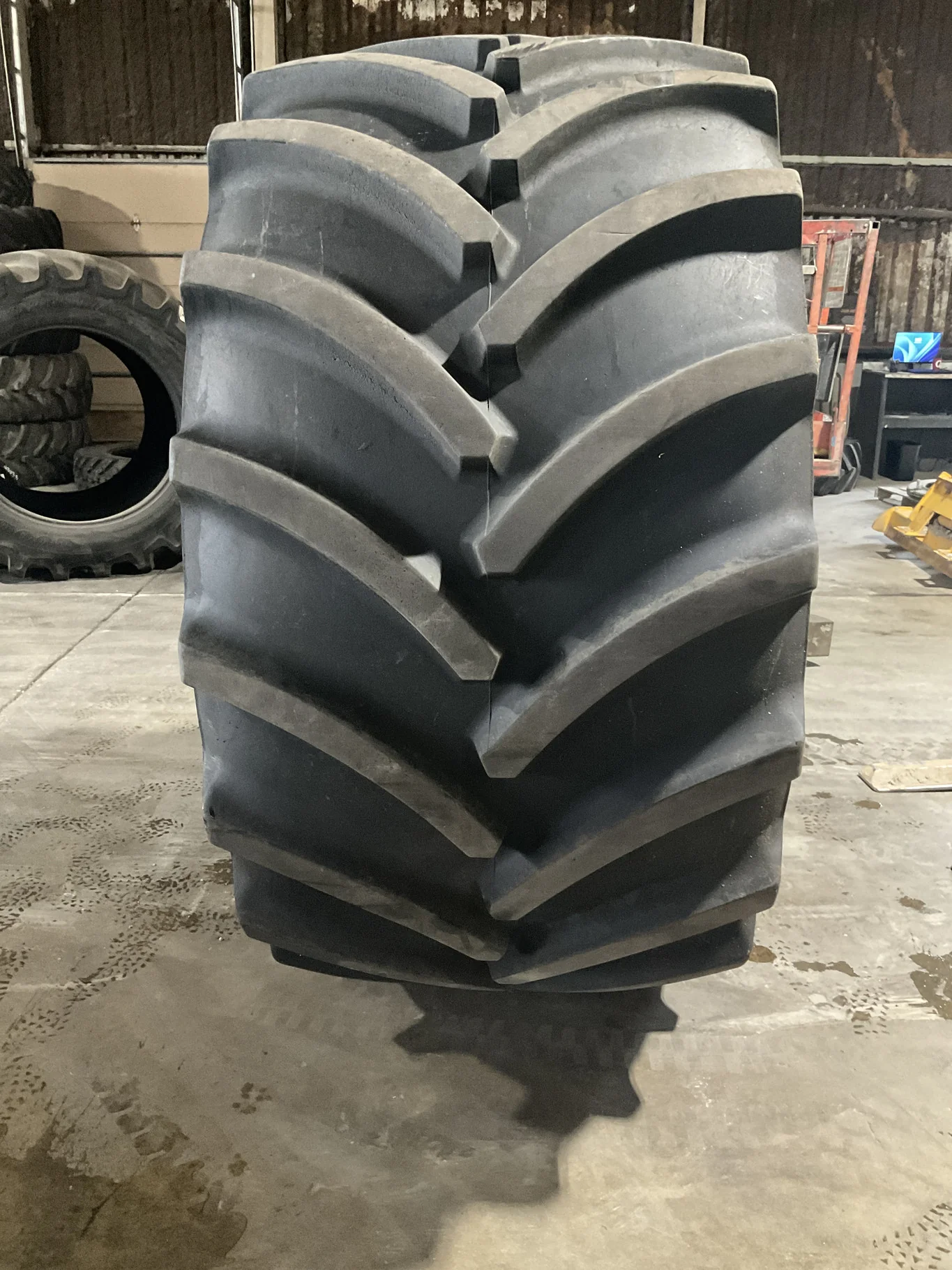 Used LSW1100/45R46 201D Goodyear Optitrac TL R-1W 95-100% On 38 x 46 20-13.19-11.07 22"BS YellowDual image 3