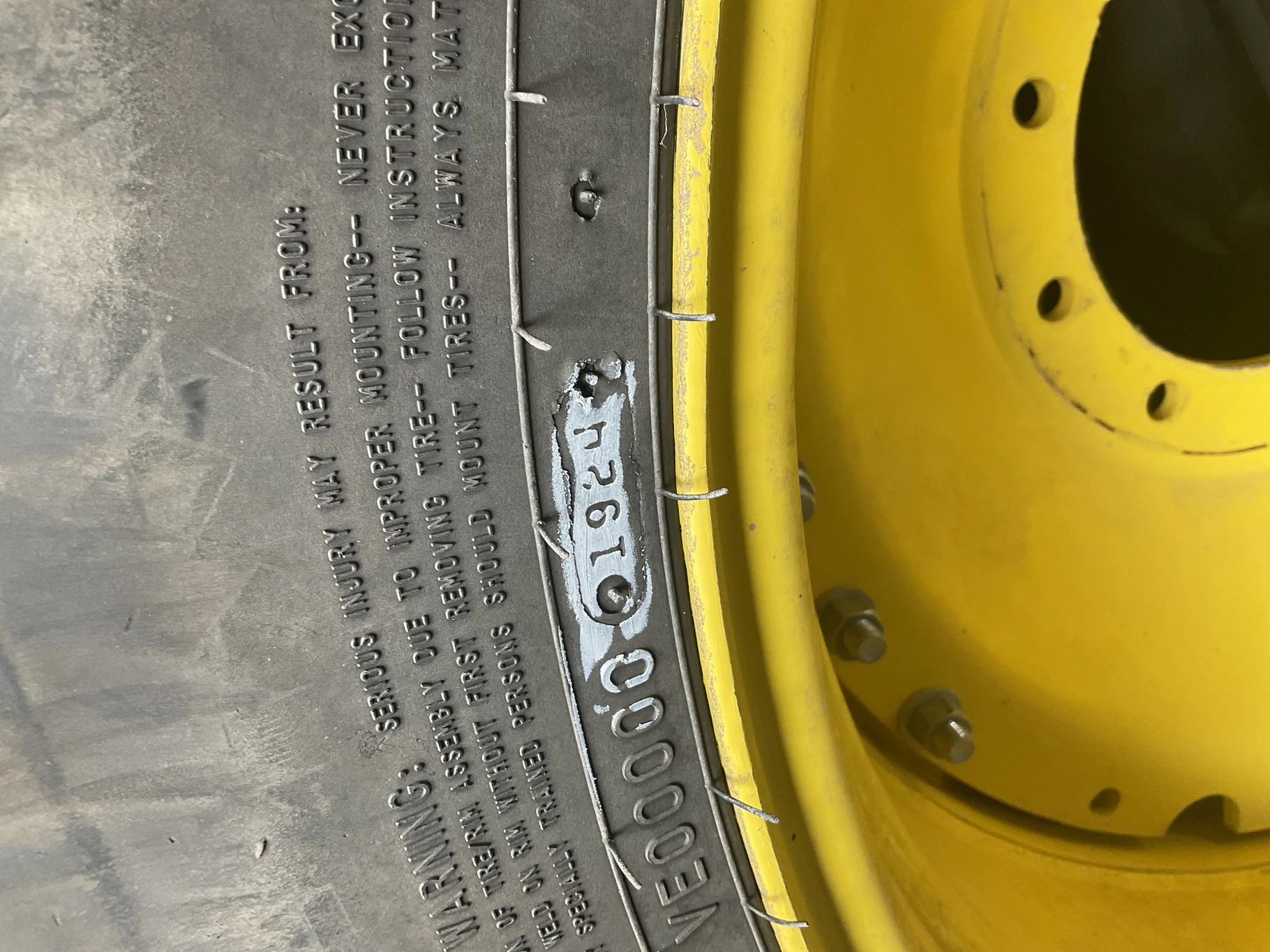 Used 420/85R34 147D Firestone MaxiTraction Tl R-1W 80-85% On 15 x 34 10-13.19-11.07 12.875"BS Yellow image 6