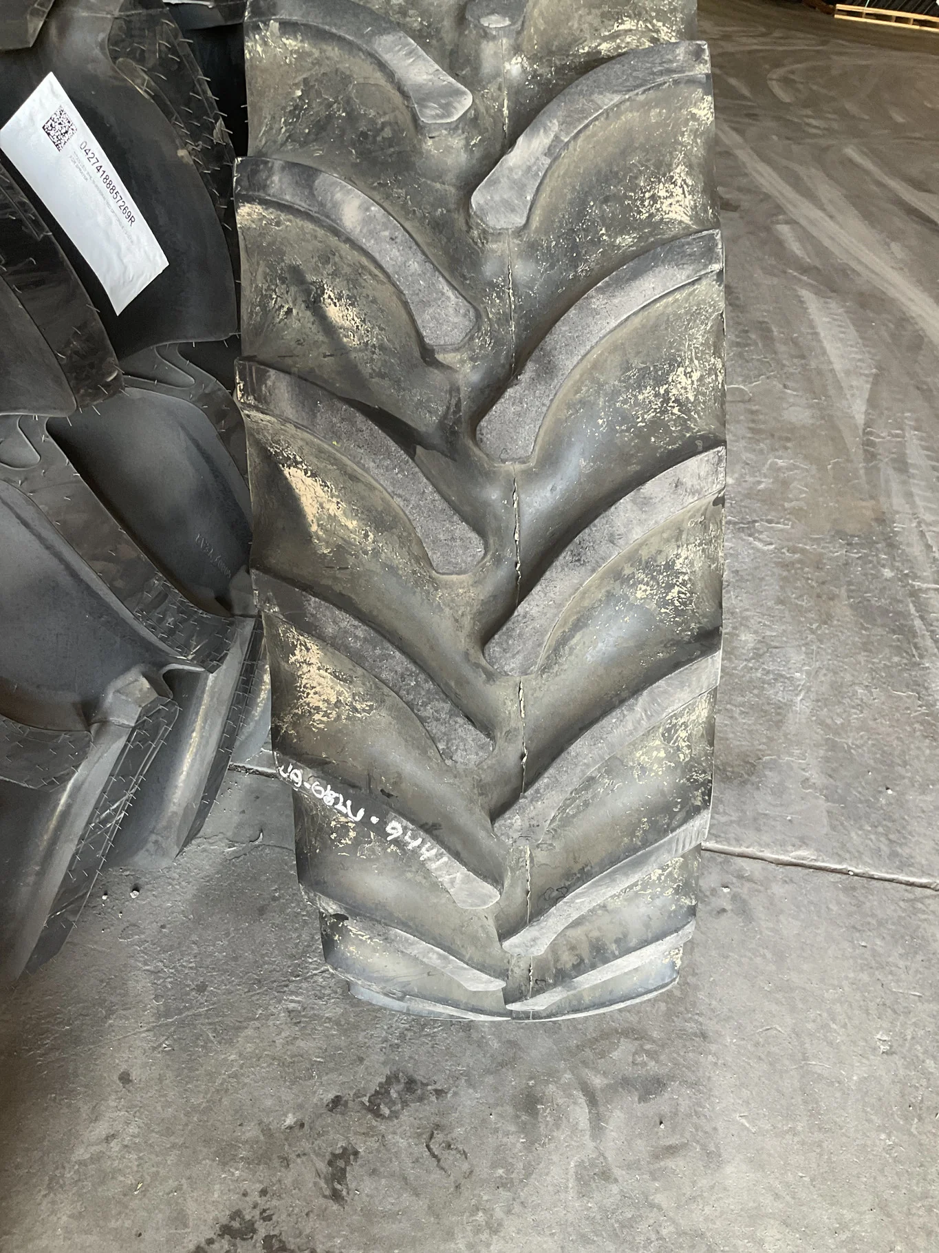 Used 380/85R30 135A8 Firestone Radial AT FWD TL R-1W 85-90% On 13 x 30 8-12.992-11.446 7.875"BS image 2