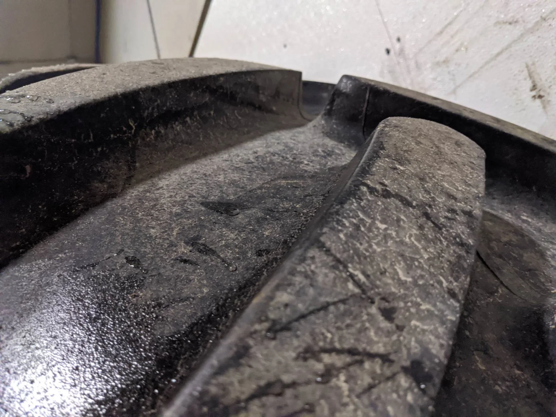 Used 650/65R42 Michelin MachXBib (173A8/B) TL 90% on 18 x 42 10-13.18.11.09 JD Y Dolly image 3