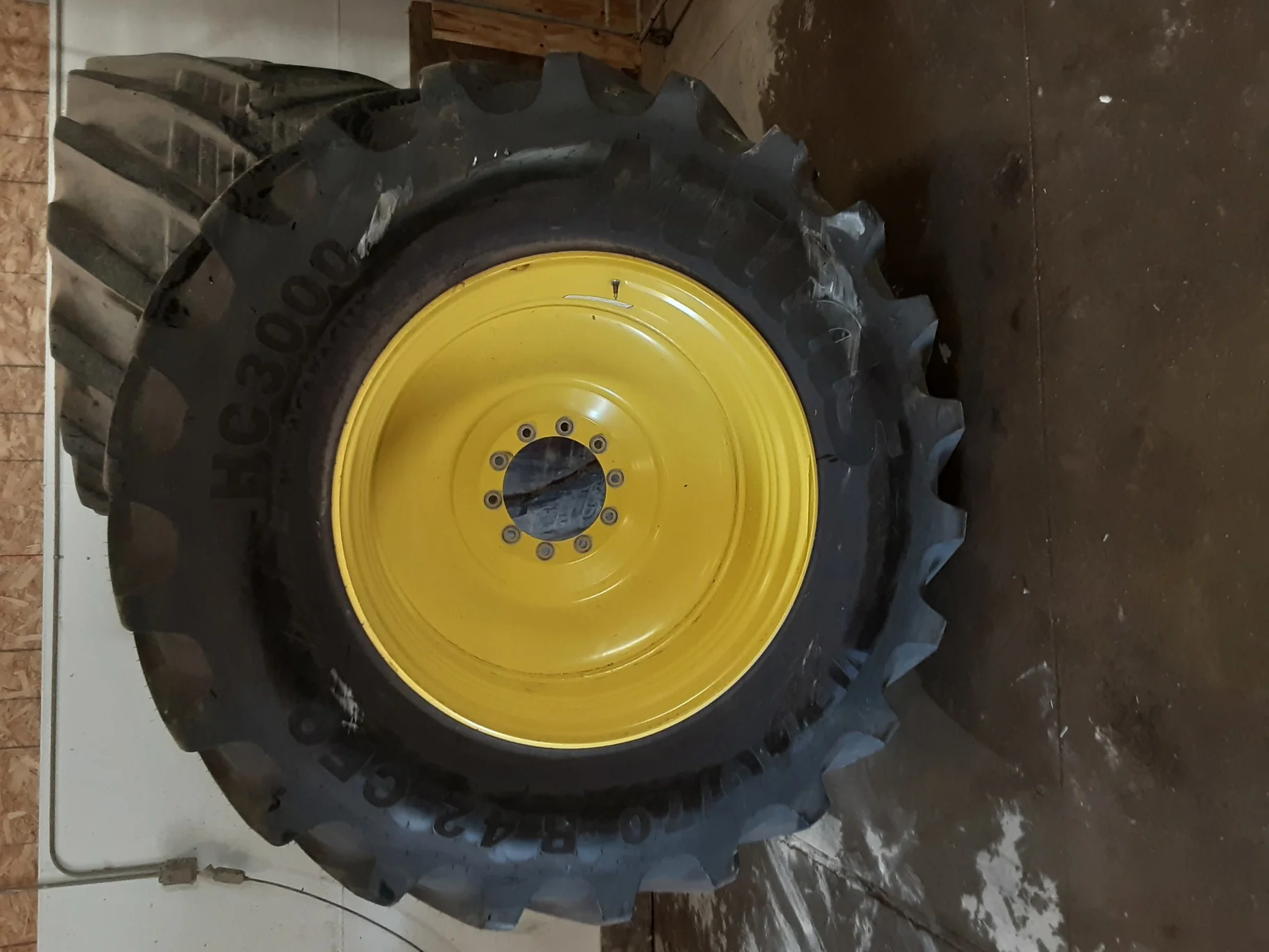 Take-Off VF710/70R42 190B CFO Mitas HC3000 HC 95-100% 25 X 42 10-13.19-11.07 Combine Wheel w/ Disc image 2