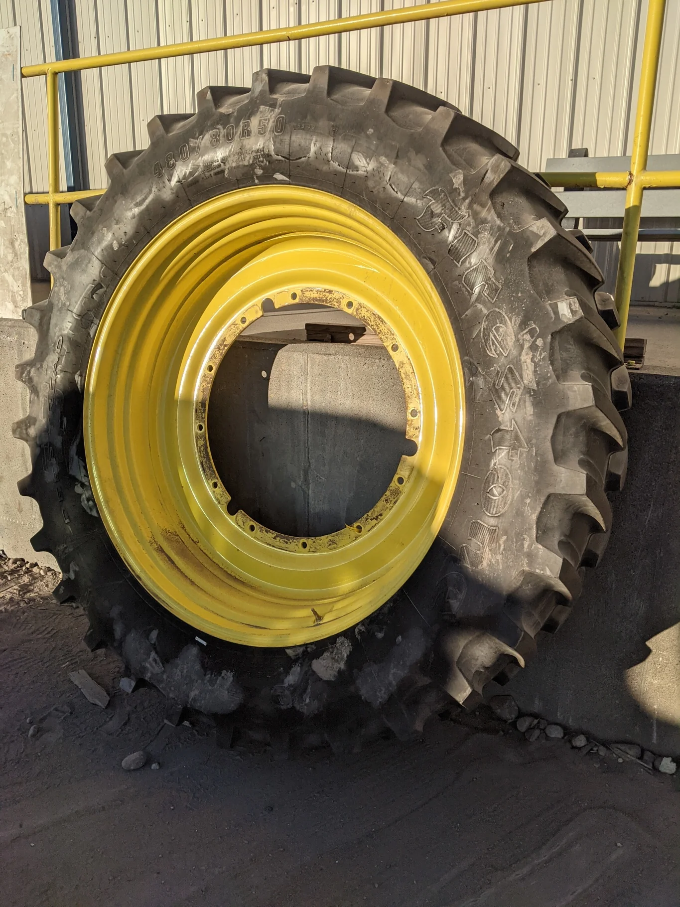 Used 480/80R50 159B Firestone RAD Deep Tread 23 R-1W TL 65% On 15 x 50 JD Yellow Stub Disc Wheel