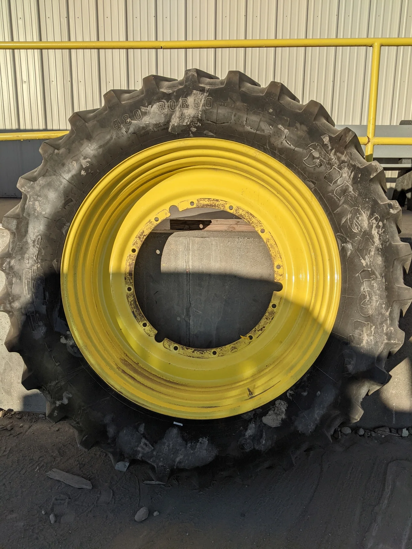 Used 480/80R50 159B Firestone RAD Deep Tread 23 R-1W TL 65% On 15 x 50 JD Yellow Stub Disc Wheel image 2