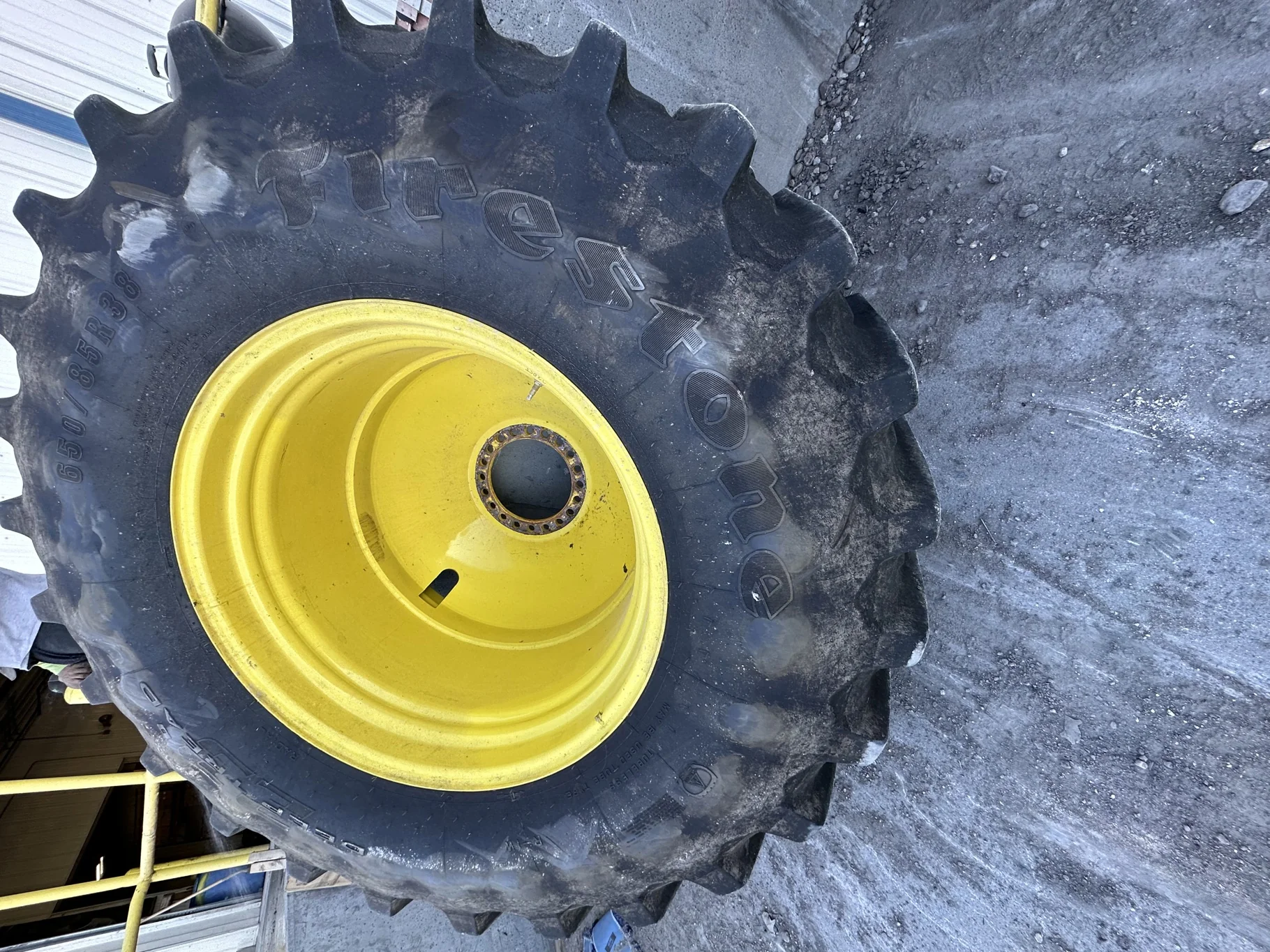 Used 650/85R38 173B Firestone Rad DT 23 R-1W TL 85% 23 X 38 20-13.187-11.080 16.187" Inside DD Wheel