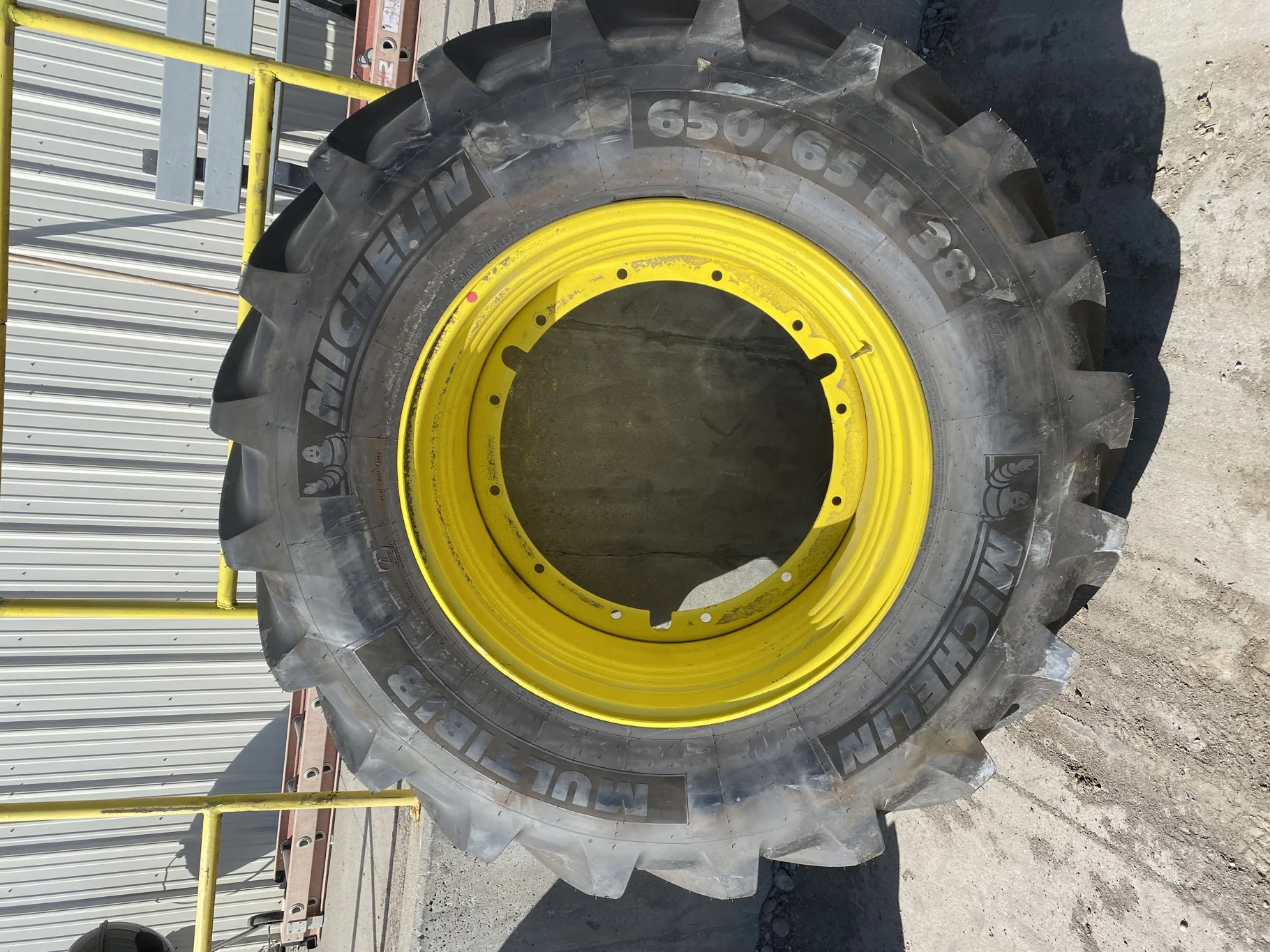 Take-Off 650/65R38 157D Michelin MultiBib R1W TL 95-100% On 20 x 38 12B .937 Yellow Sprayer Wheel image 2