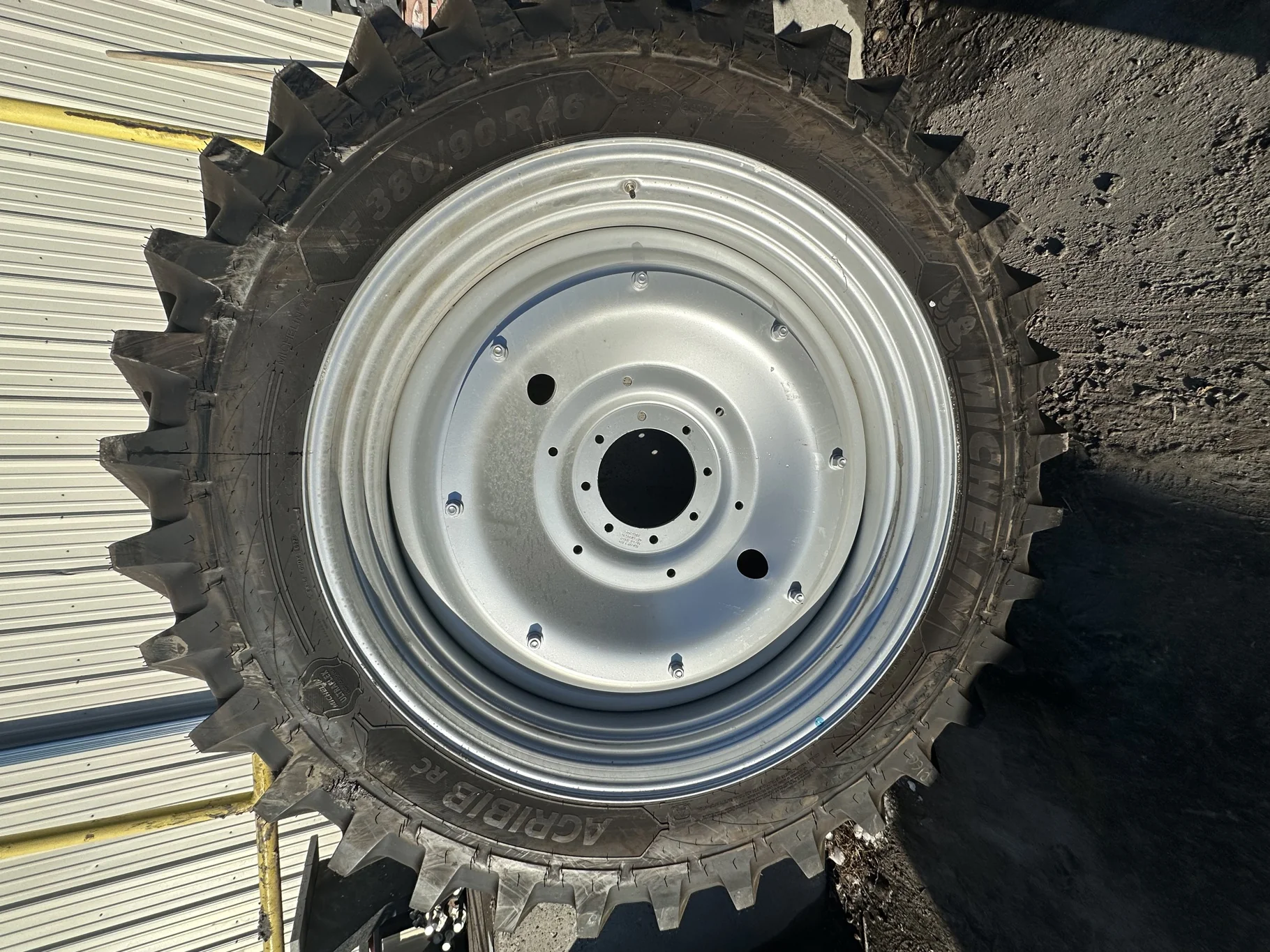 TAKE OFF IF380/90R46 Michelin AgriBib Row Crop 165B TL on a 12 X 46 Case Silver 8 Bolt Wheel With image 2