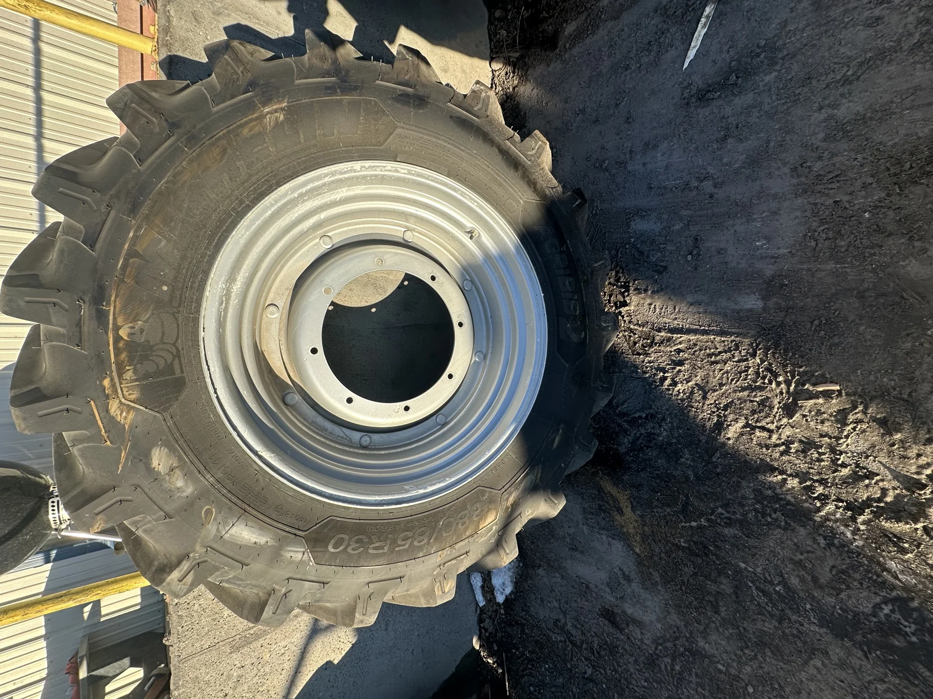Used 380/85R30 140A8/140B Michelin AgriBib 2 R-1W  TL 98% On 12 X 30 8-15.875-14.25 Waffle Wheel image 2