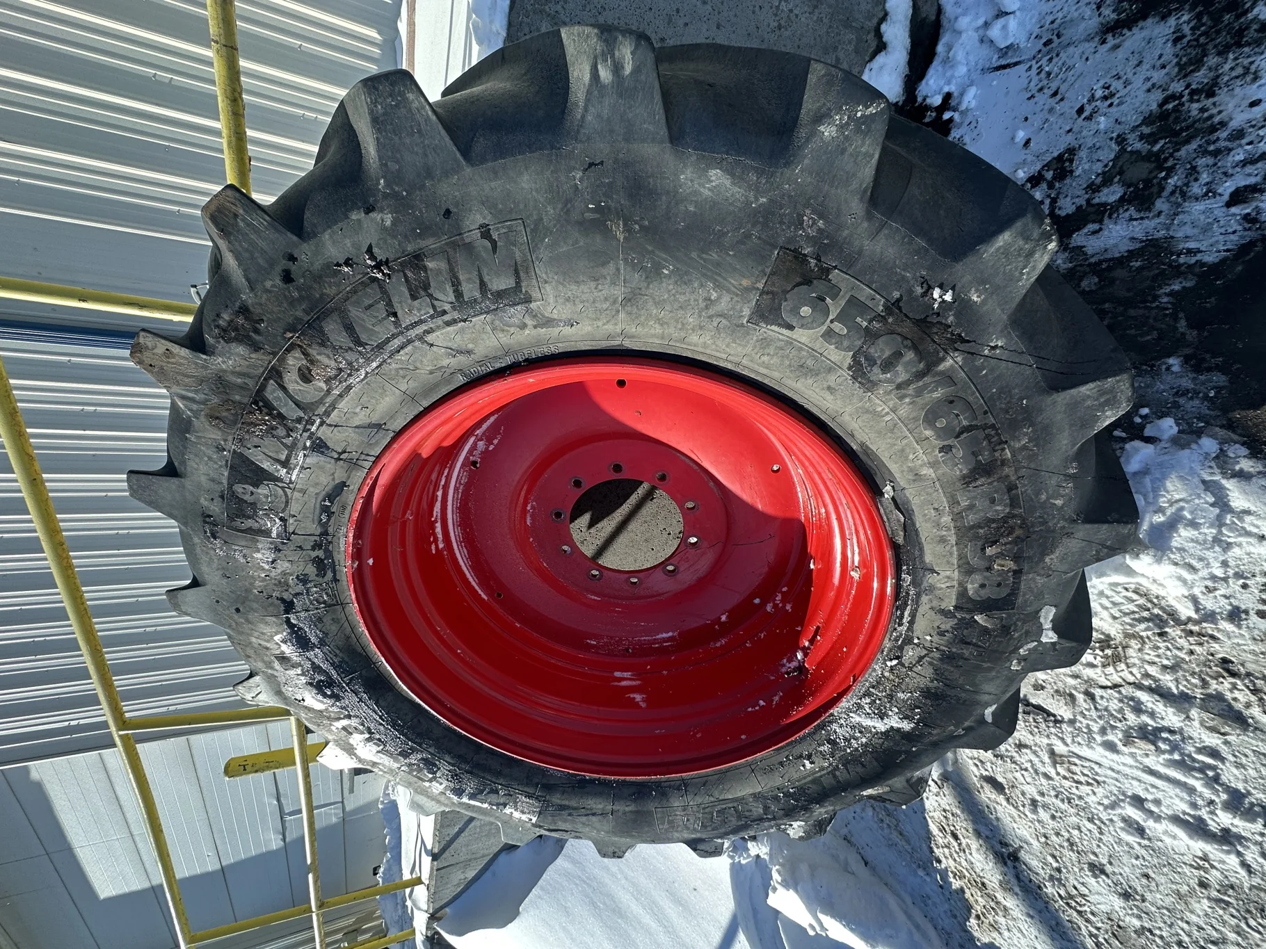 Used 650/65R38 Michelin MultiBib R1-W (157D) TL 60% On A 20 x 38 Fendt Red 10 Bolt Dual  (Stubble