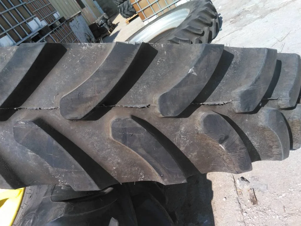 Used IF380/90R46 168D Firestone RAT RC TL R-1W 90-95% On 12 x 46 12-29.5 3 Bolt Waffle image 3