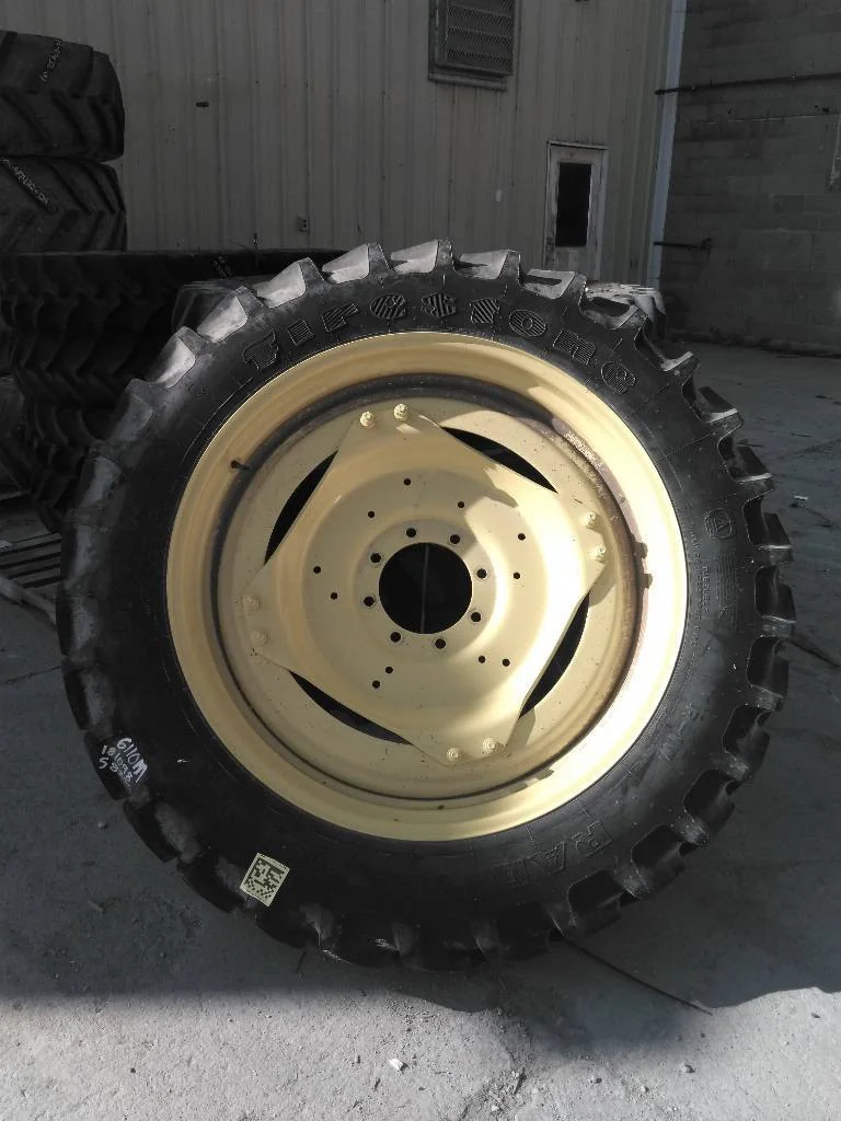 Used 320/90R42 139A8 Firestone Radial 9000 TL R-1W 85-90% On 10 x 42 8-10.82-8.78 4/2 Rail/Disc