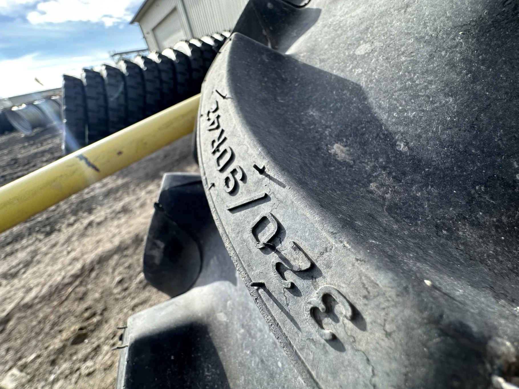 TAKE-OFF 320/90R42 Firestone Radial 9000 R-1W (139B) TL on a 10 X 42 JD Yellow GKN 4/2 Rail Wheel ( image 6