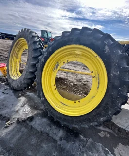 TAKE-OFF 320/90R42 Firestone Radial 9000 R-1W (139B) TL on a 10 X 42 JD Yellow GKN 4/2 Rail Wheel ( image 8