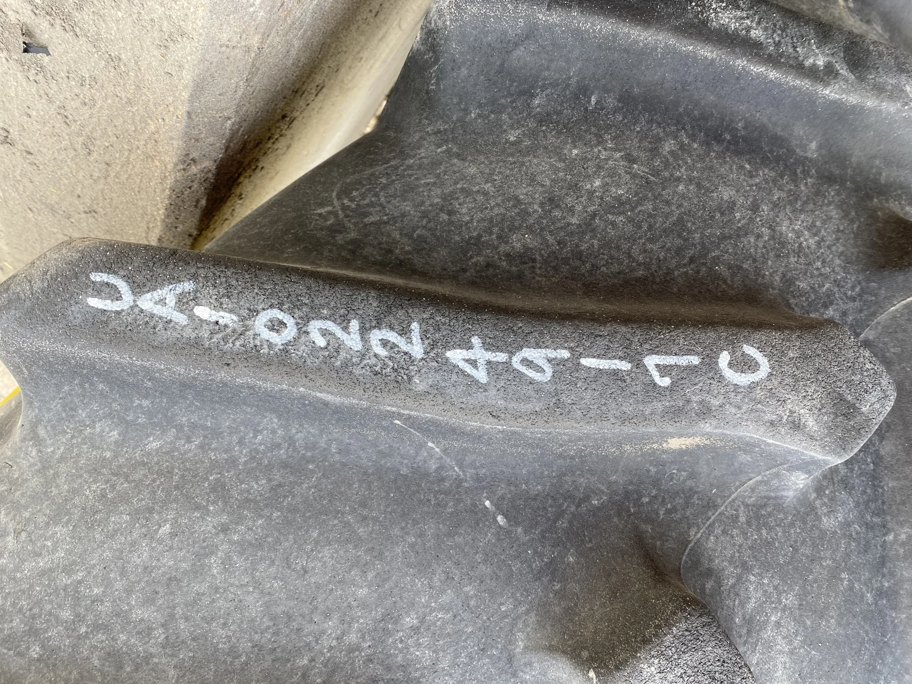 Used 620/70R46 Titan AG49M R-1W (162A8/B) TL 90% on 20 X 46 12-32.047-30.17 JDY Sprayer Stub image 9