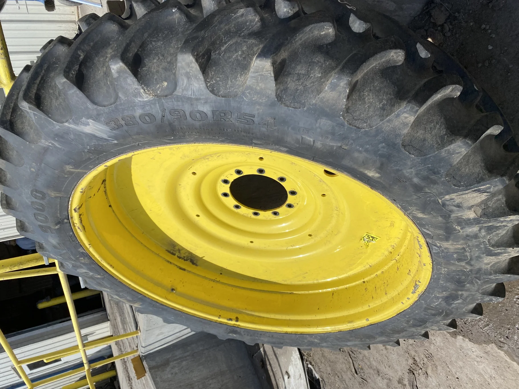Used 380/90R54 Firestone Radial 9000 R-1W (152B) TL 98%  on a 12 x 54 JD Yellow 10 Bolt (.937)