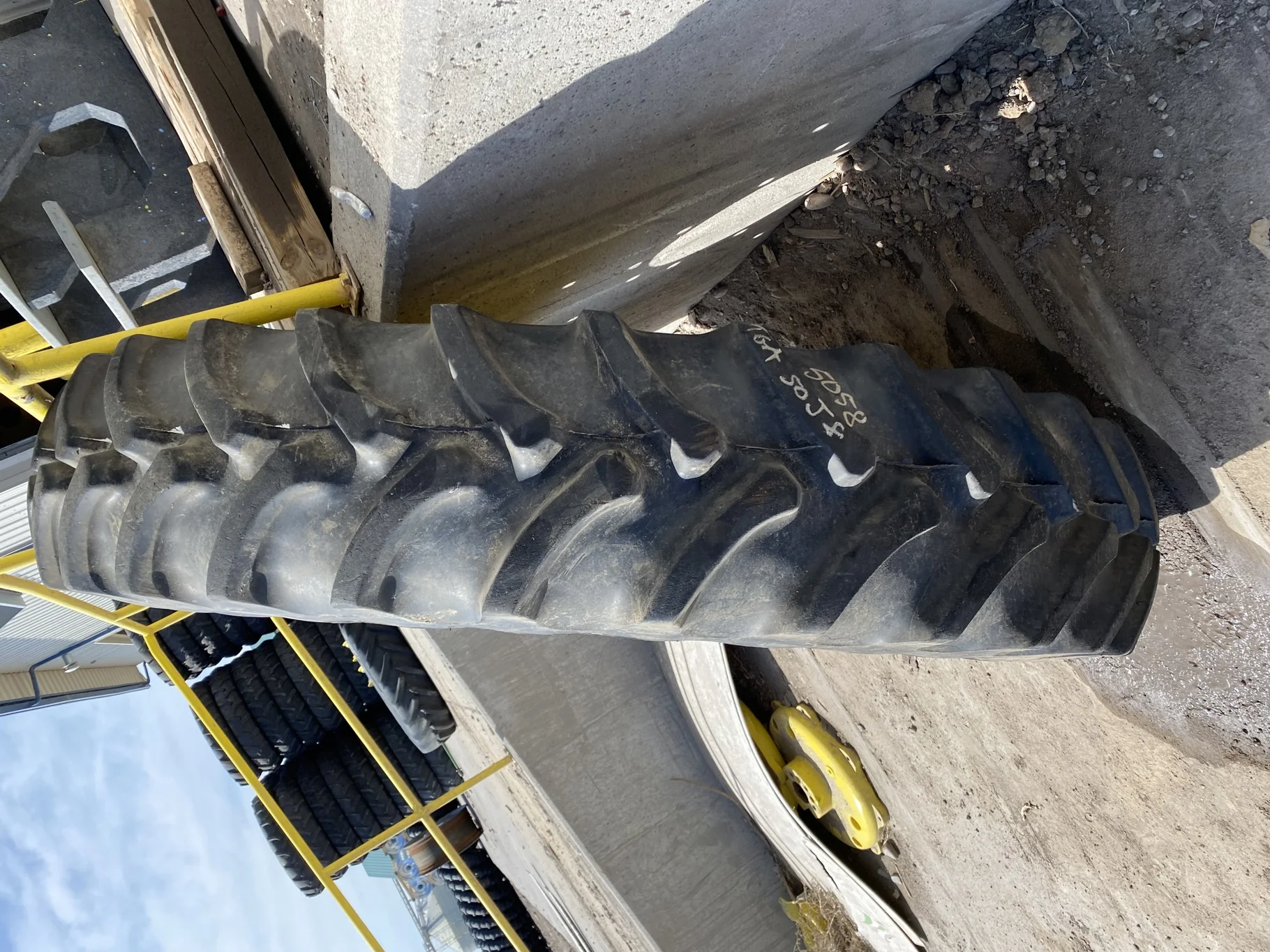 Used 380/90R54 Firestone Radial 9000 R-1W (152B) TL 98%  on a 12 x 54 JD Yellow 10 Bolt (.937) image 3