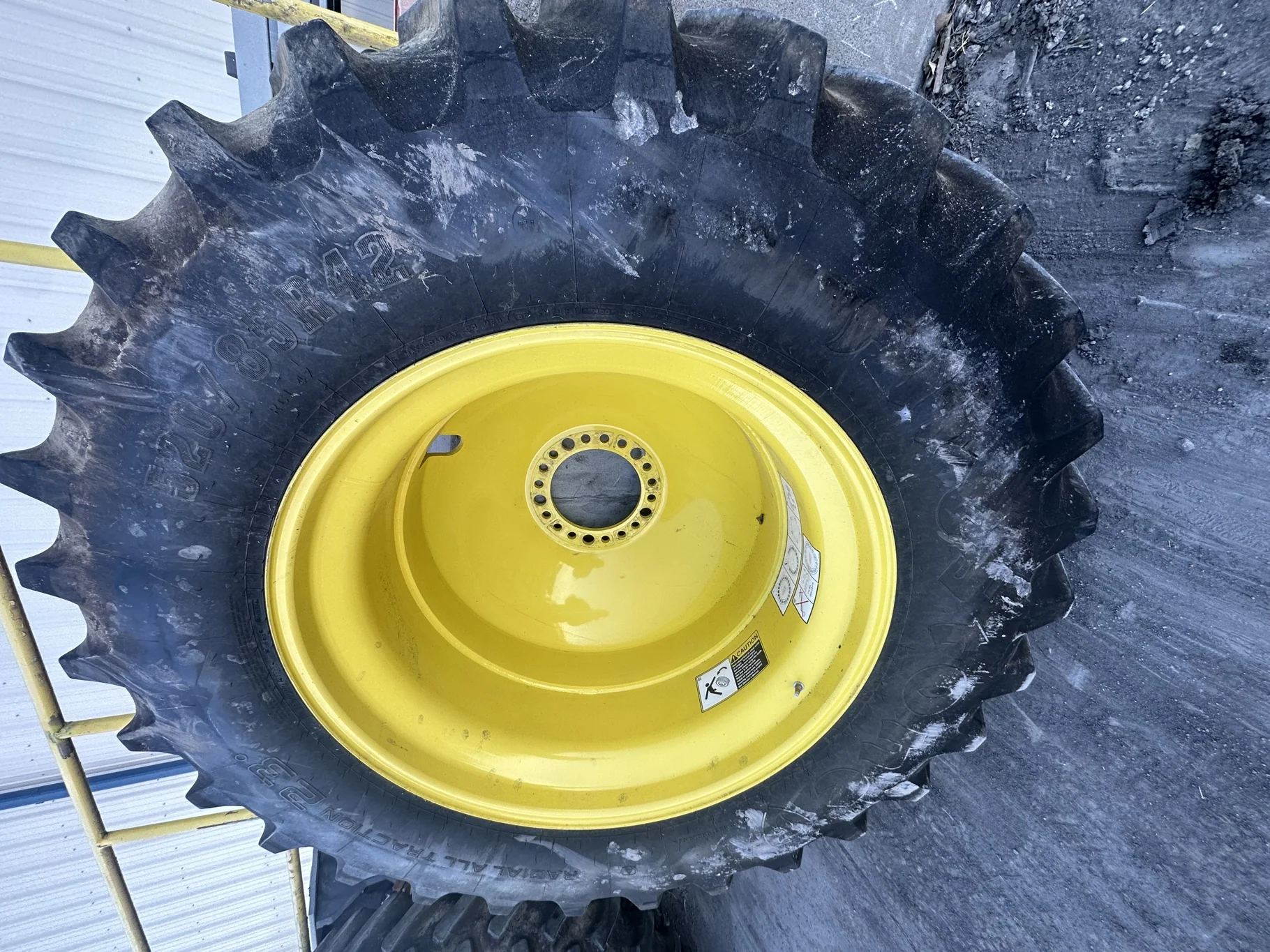 Used 520/85R42 157B Firestone RAD 23 R-1 TL 90% on 18 x 42 20-13.187-10.50 Dolly Dual Yellow Wheel
