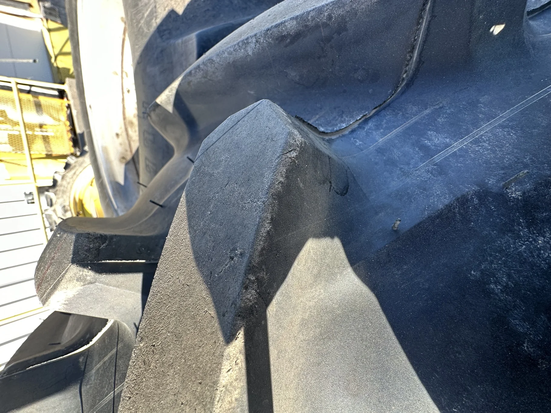 Take-Off 420/85R34 16.9R34 147A8/147B Michelin AgriBib 2 R-1W TL on a 14 X 34 12B Waffle FR Wheel image 12