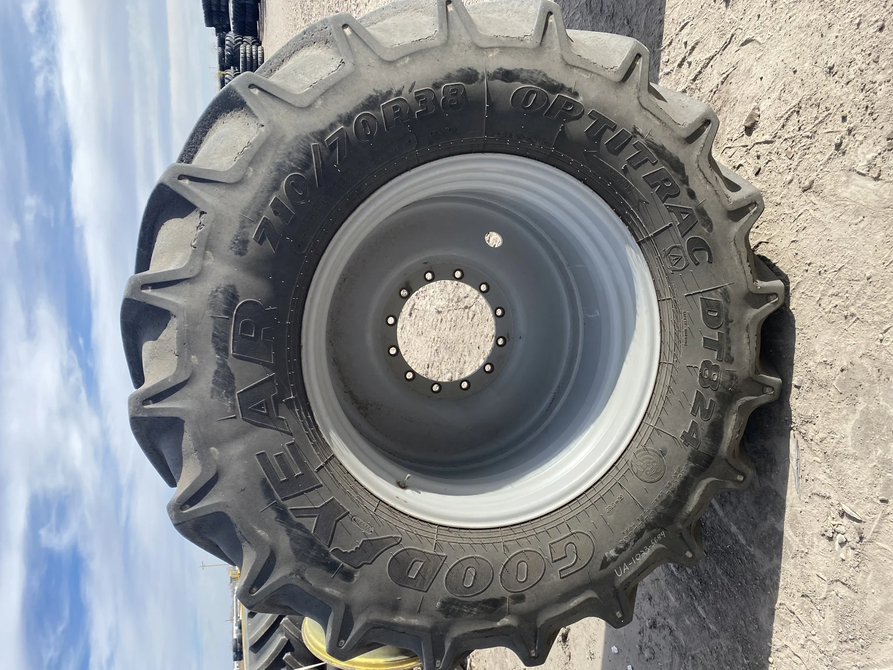 Used 710/70R38 Goodyear Optitrac DT824 80% on 23 x 38 Rogator 12-15.748-13.829 Sprayer Wheel