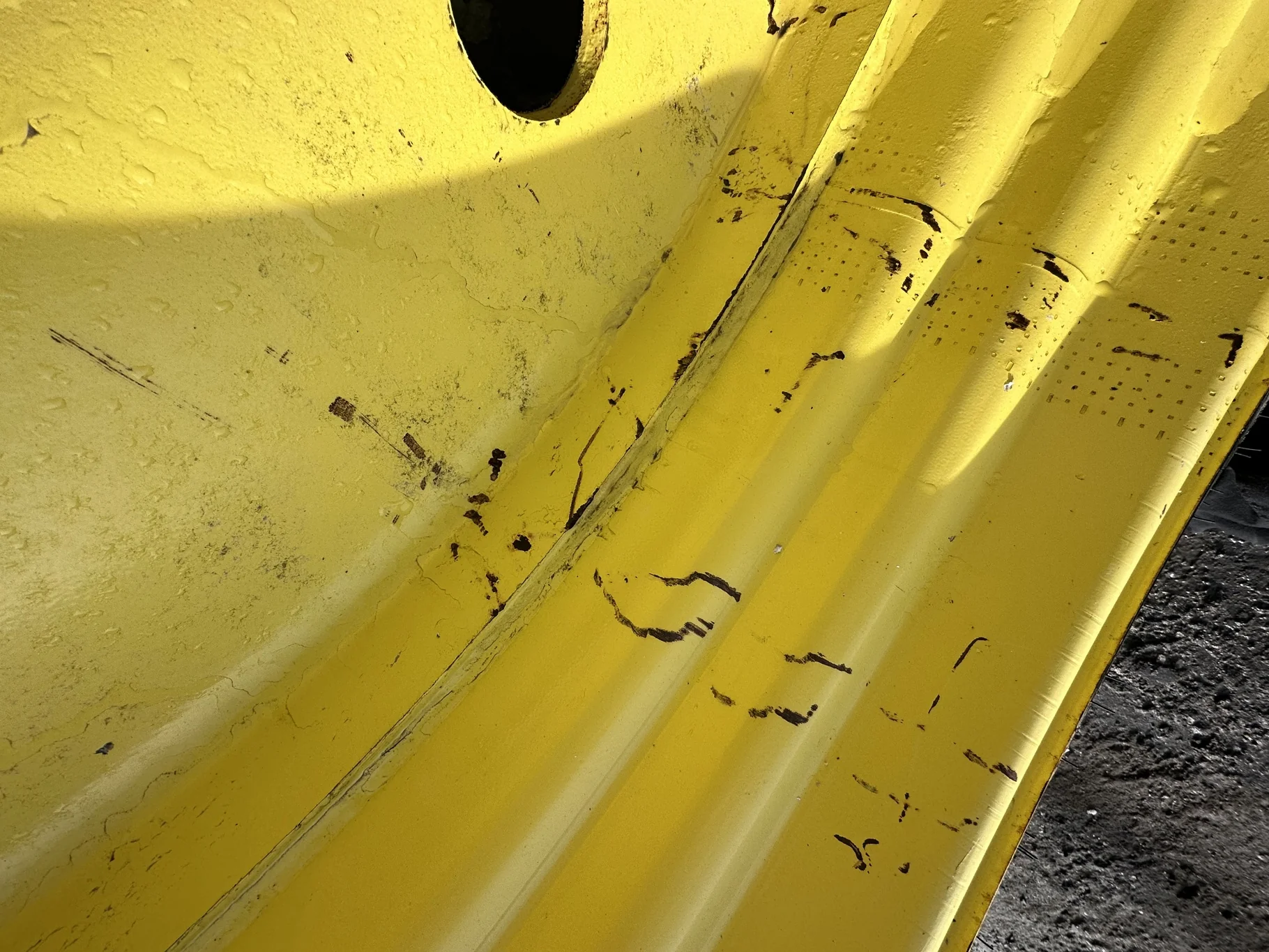 Used VF480/80R50 Michelin YieldBib R-1W 166A8/166B TL 65% on a 15 x 50 JD Yellow 10 Bolt (.906 image 8