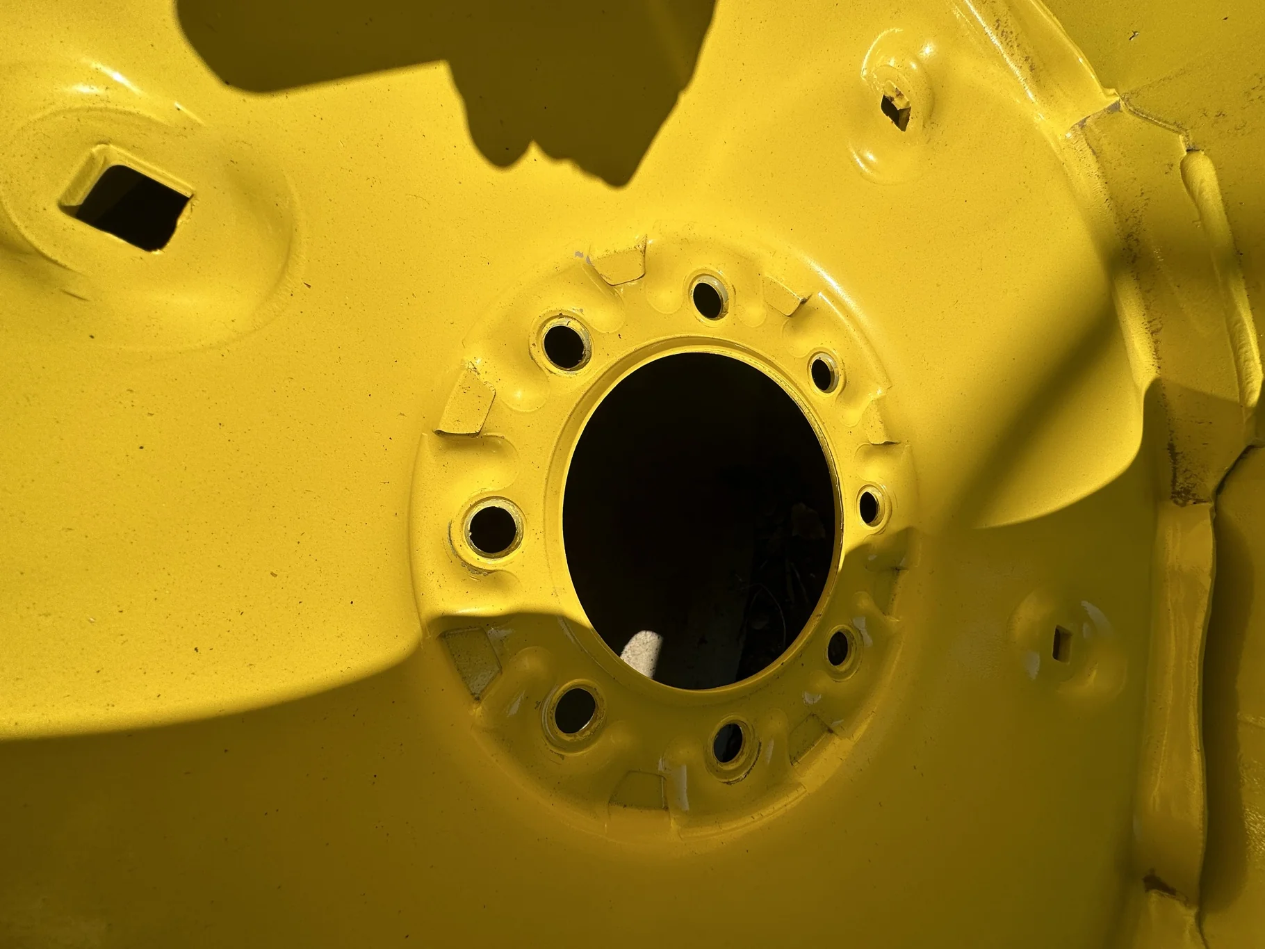 TAKE-OFF 440/80 R24 Galaxy Super Industrial Lug R-4 C(6Ply) TL on a 15 X 24 JD Yellow 8 Bolt ( image 3