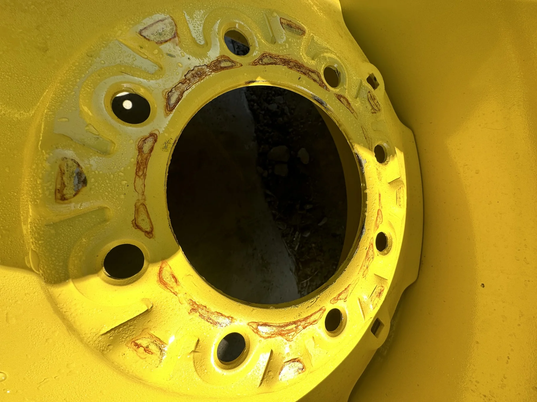 TAKE-OFF 440/80 R24 Galaxy Super Industrial Lug R-4 C(6Ply) TL on a 15 X 24 JD Yellow 8 Bolt ( image 6