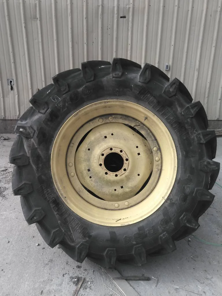 Take-Off 480/70R34 143A8 Trelleborg TM700 TL R-1W 95-100% On 15 x 34 8-8-6 4/2 Rail/Disc