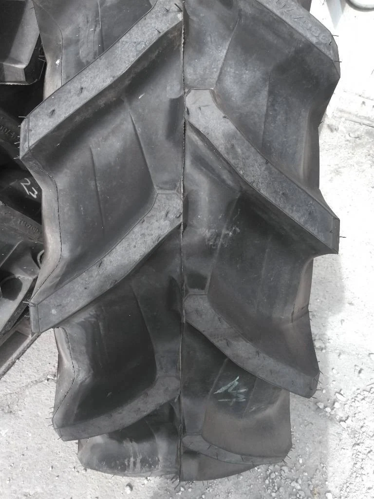 Take-Off 380/70R24 125A8 Trelleborg TM700 TL R-1W 95-100% On 14 x 24 8-10.82-8.78 Waffle 2 Bolt/Disc image 2
