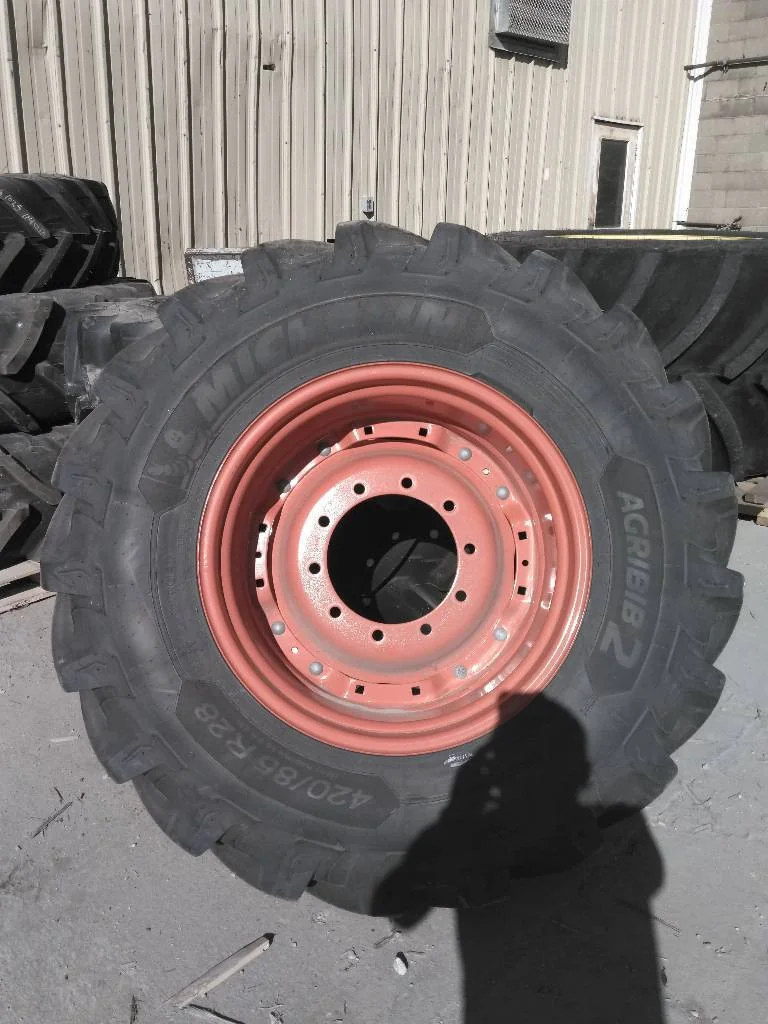 Take-Off 420/85R28 144A8 Michelin Agribib 2 TL R-1W 95-100% On 15 x 28 10-13.19-11.07 Waffle 2 Bolt