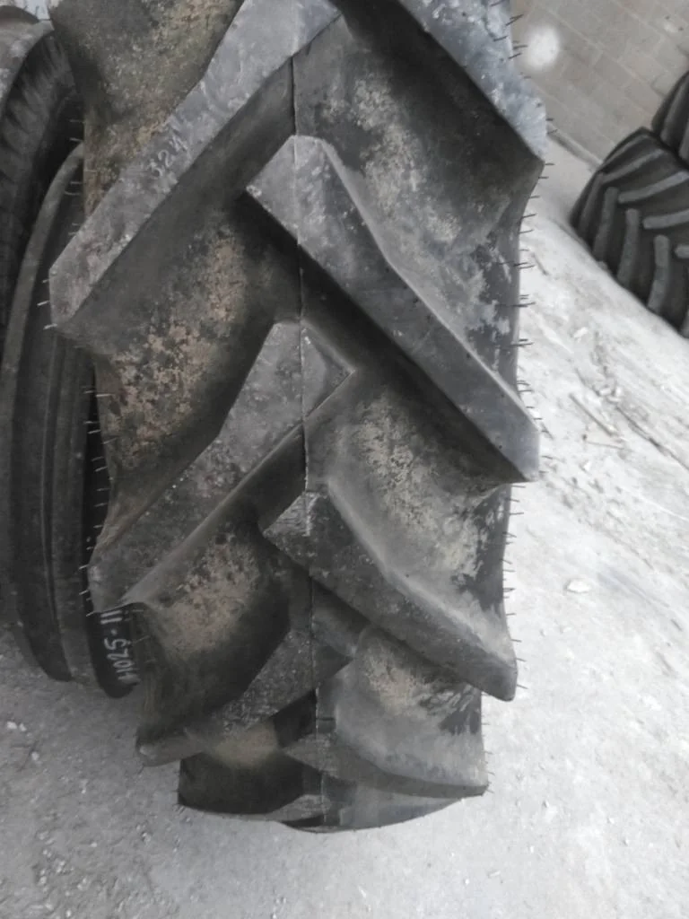 Take-Off 13.6-28 134A8 Alliance TT R-1 95-100% On 12 x 28 8-8-6 4/2 Clamp/Disc Light Road Wear image 2