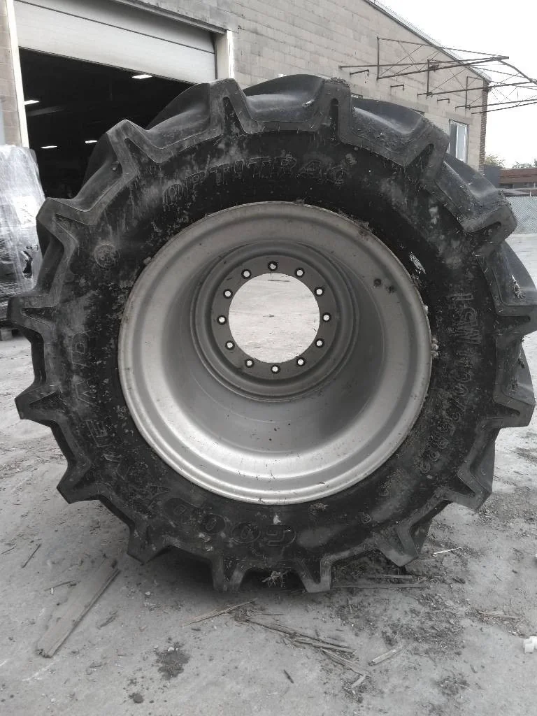 Used LSW1100/35R32 175D Goodyear Optitrac TL R-1W 90-95% On 32 x 40 12-16.732-14.620 image 4