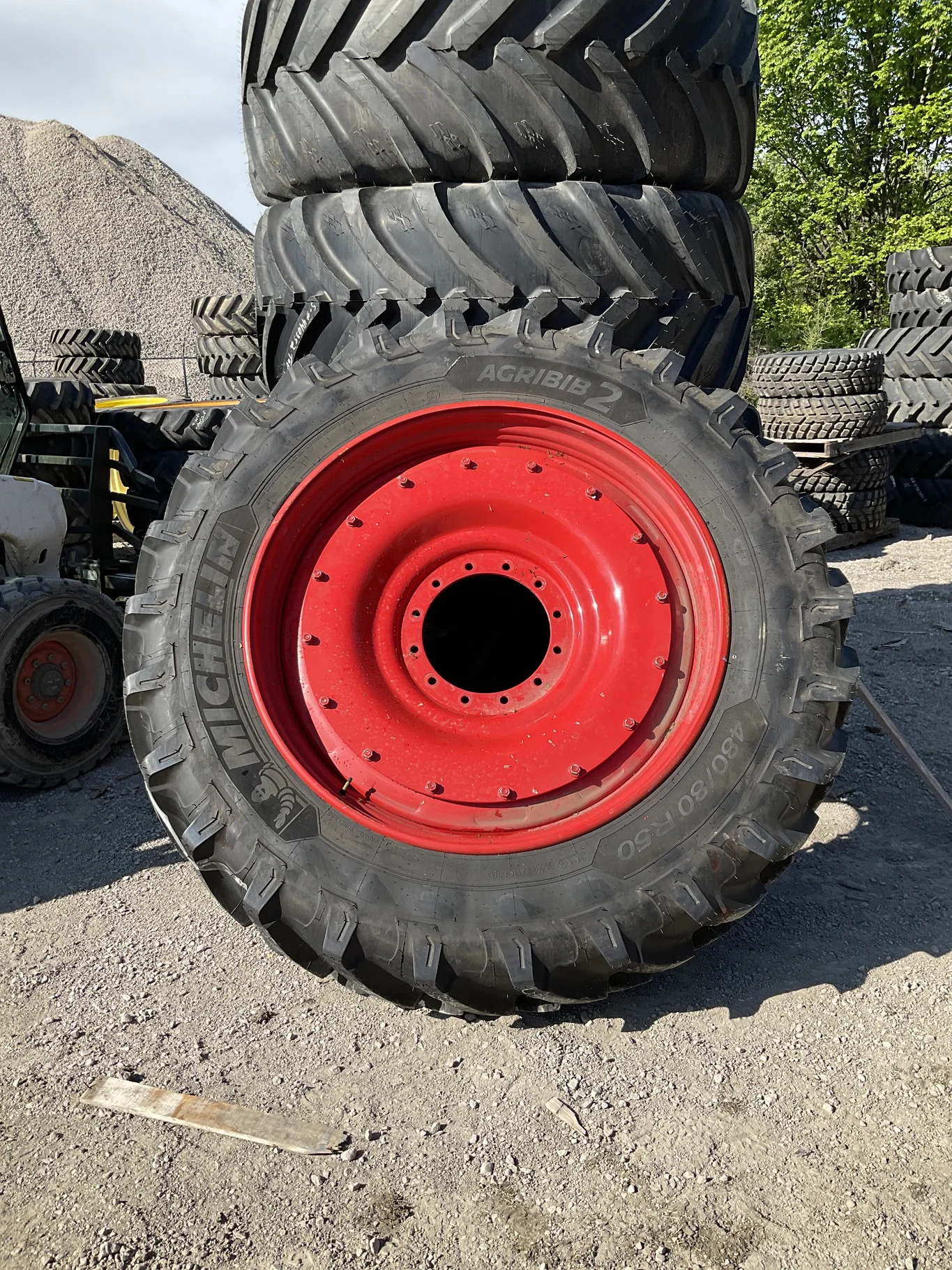 Used 480/80R50 159A8 Michelin Agribib2 TL R-1W 85-90% On 15 x 50 12-16.732-14.620 17"BS Red Rim