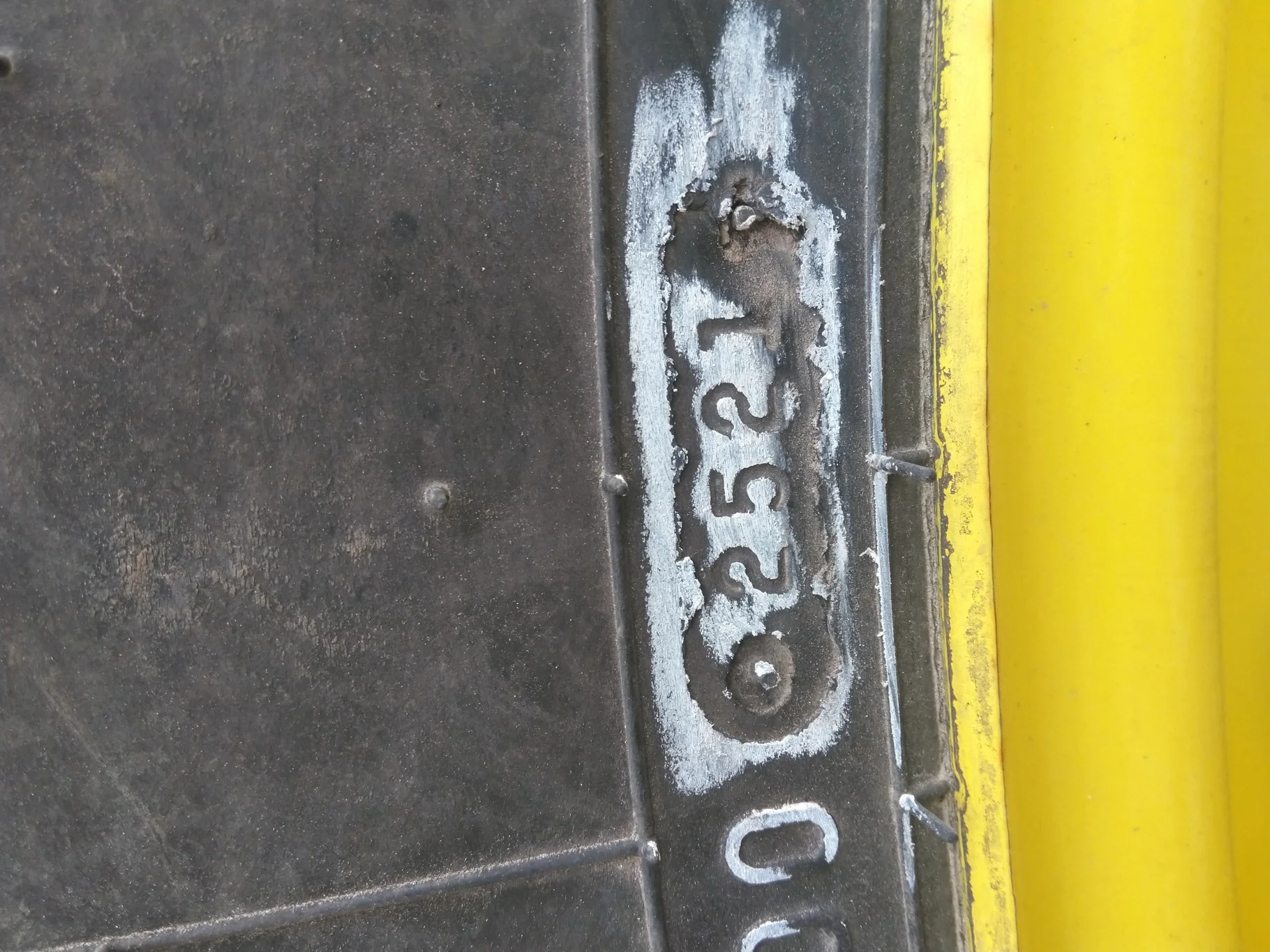 Used 580/85R42 266B FS DT TL R-1W 80-85% On 18 x 42 20-13.19-11.07 5.25"BS Titan Yellow Dolly Dual image 6