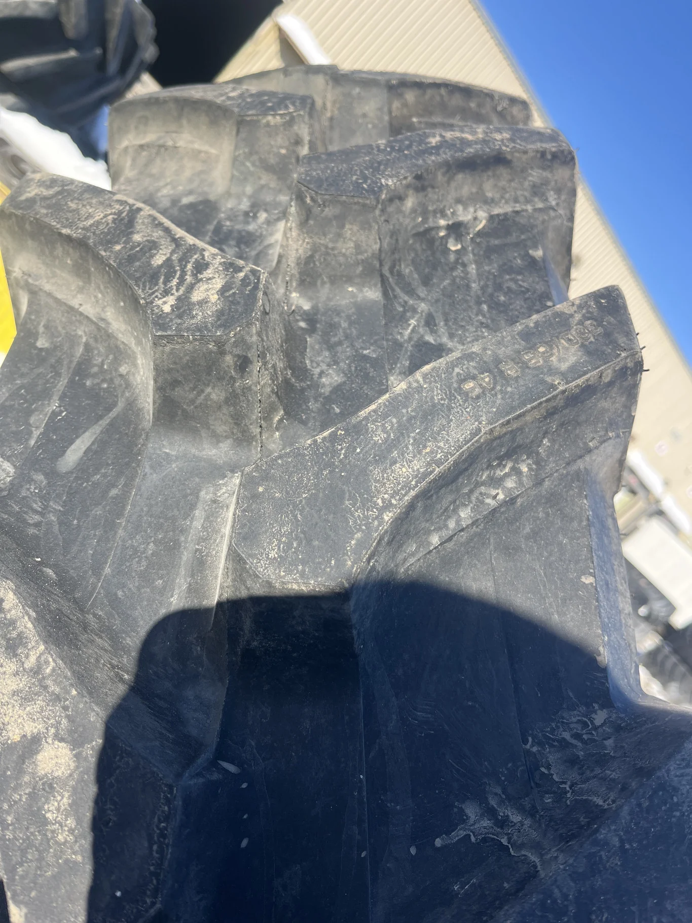 Take-Off VF380/85R46 162D Trelleborg TM1000PT TL R-1W 95-100% On 12 x 46 12-16.732-14.640 4"BS Red image 4
