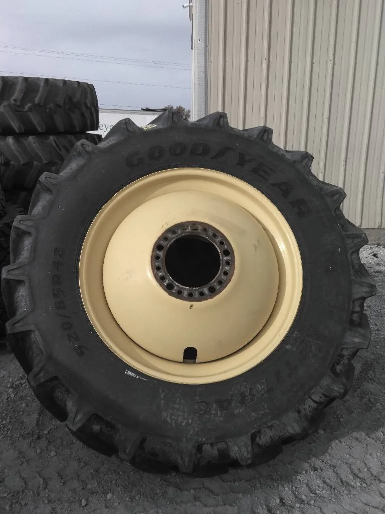Used 520/85R42 157D Goodyear Optitrac TL R-1W 90-95% On 18 x 42 20-13.19-10.50 Outside Dolly Dual