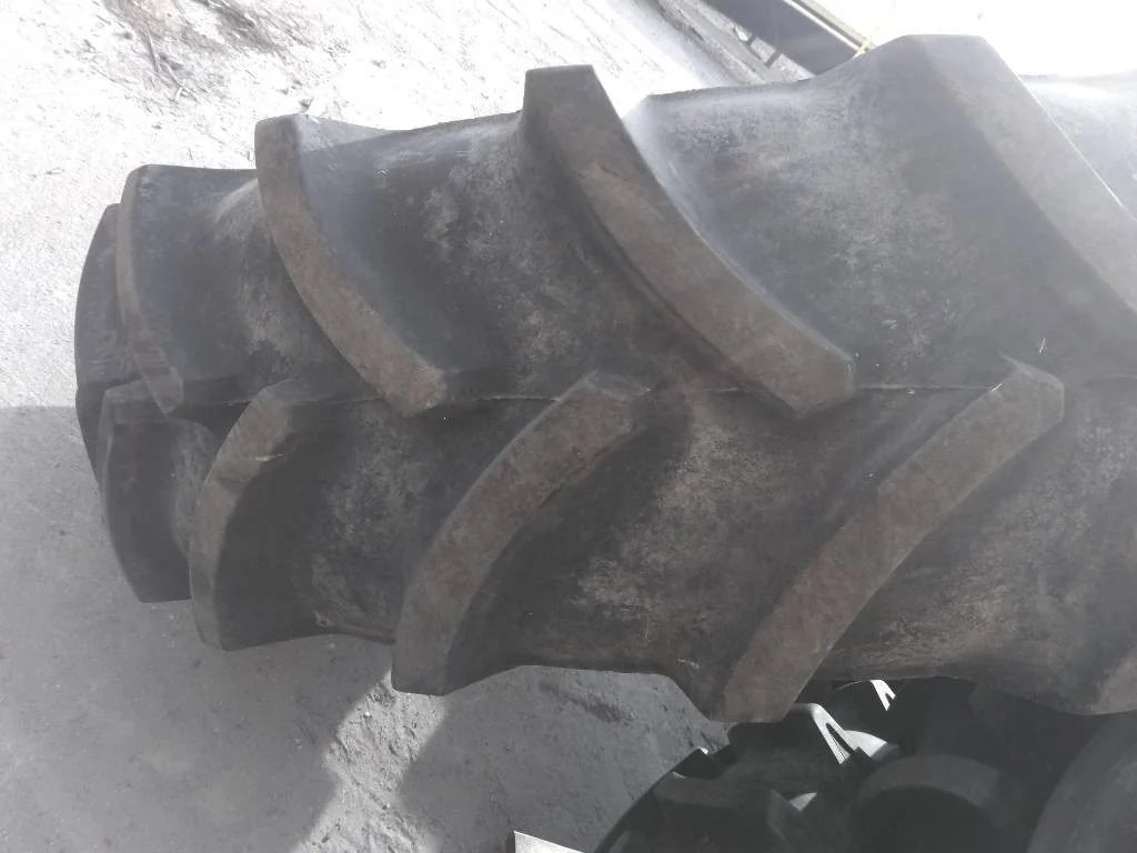 Used 520/85R42 157D Goodyear Optitrac TL R-1W 90-95% On 18 x 42 20-13.19-11.07 Inside Dolly Dual image 3