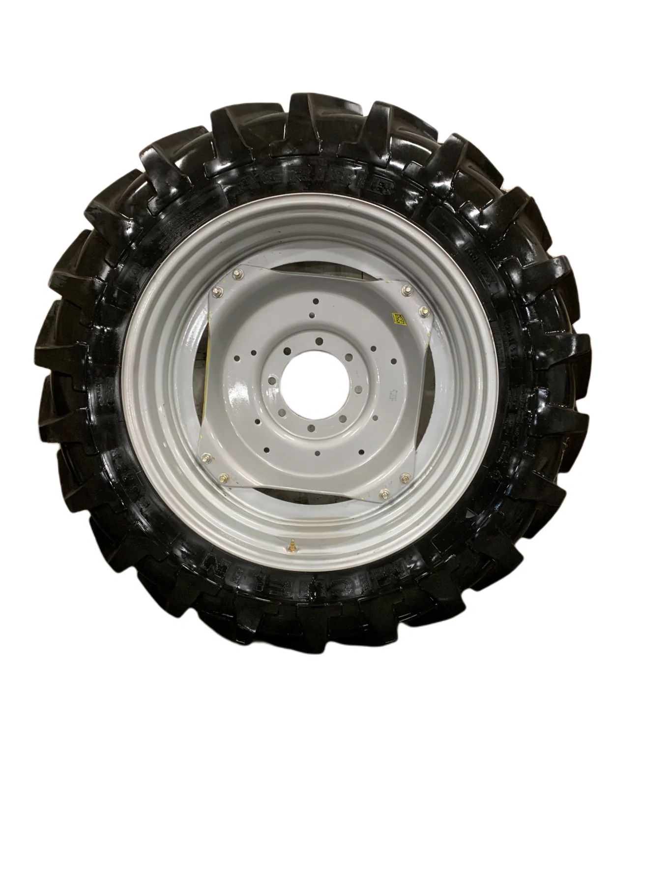 USED 340/85R38 (13.6R38) Michelin Agribib 125B TL 90% on a 12 X 38 Case Silver GKN Waffle Wheel (2 image 2