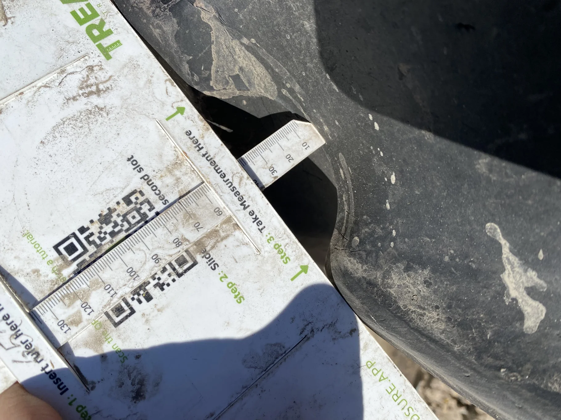 Used 380/90R50 Goodyear DT800 R-1W (151A8) TL 65% on a 12 x 50 JD Yellow 5/8" 12 Bolt (.938) S image 4