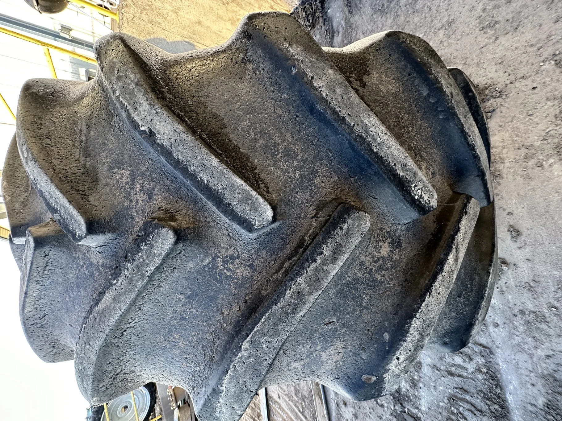 Used 600/65R28 Goodyear Optitrac (147B) R-1W TL 60% on a 18 X 28 JD Yellow Waffle 12-16.732 4" offse image 4