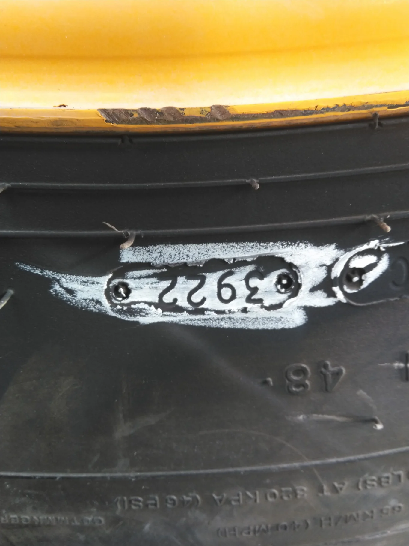 Used LSW710/65R46 188D Goodyear Optitorque TL R-1 85-90% On 25 x 46 10-14.5-12.375 Hagie Wheel image 4