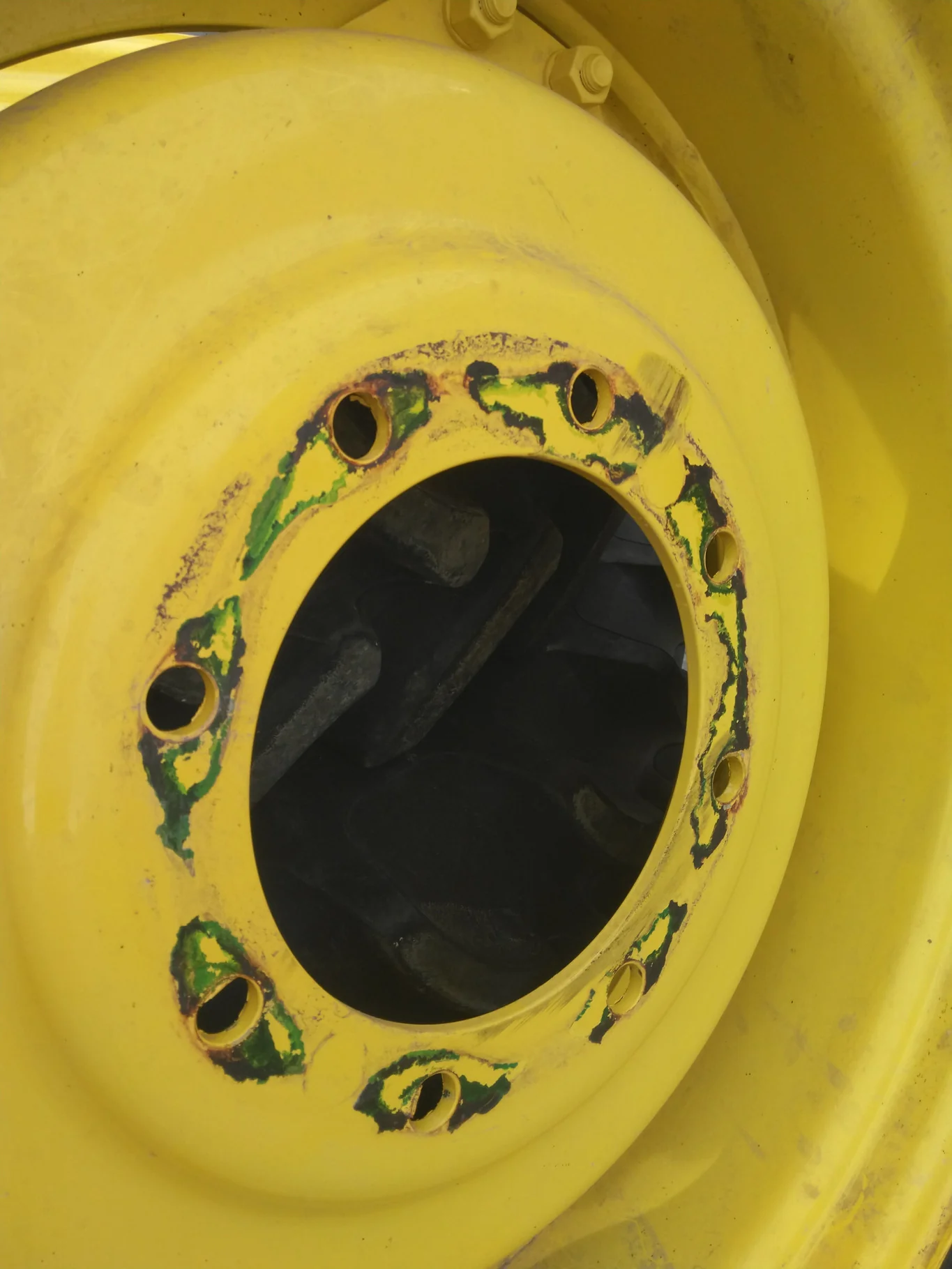 Used 320/85R28 121E Firestone Performer 85 Extra TL R-1 75-80%  On 10 x 28 8-10.82-8.78 4/2 Rail image 3