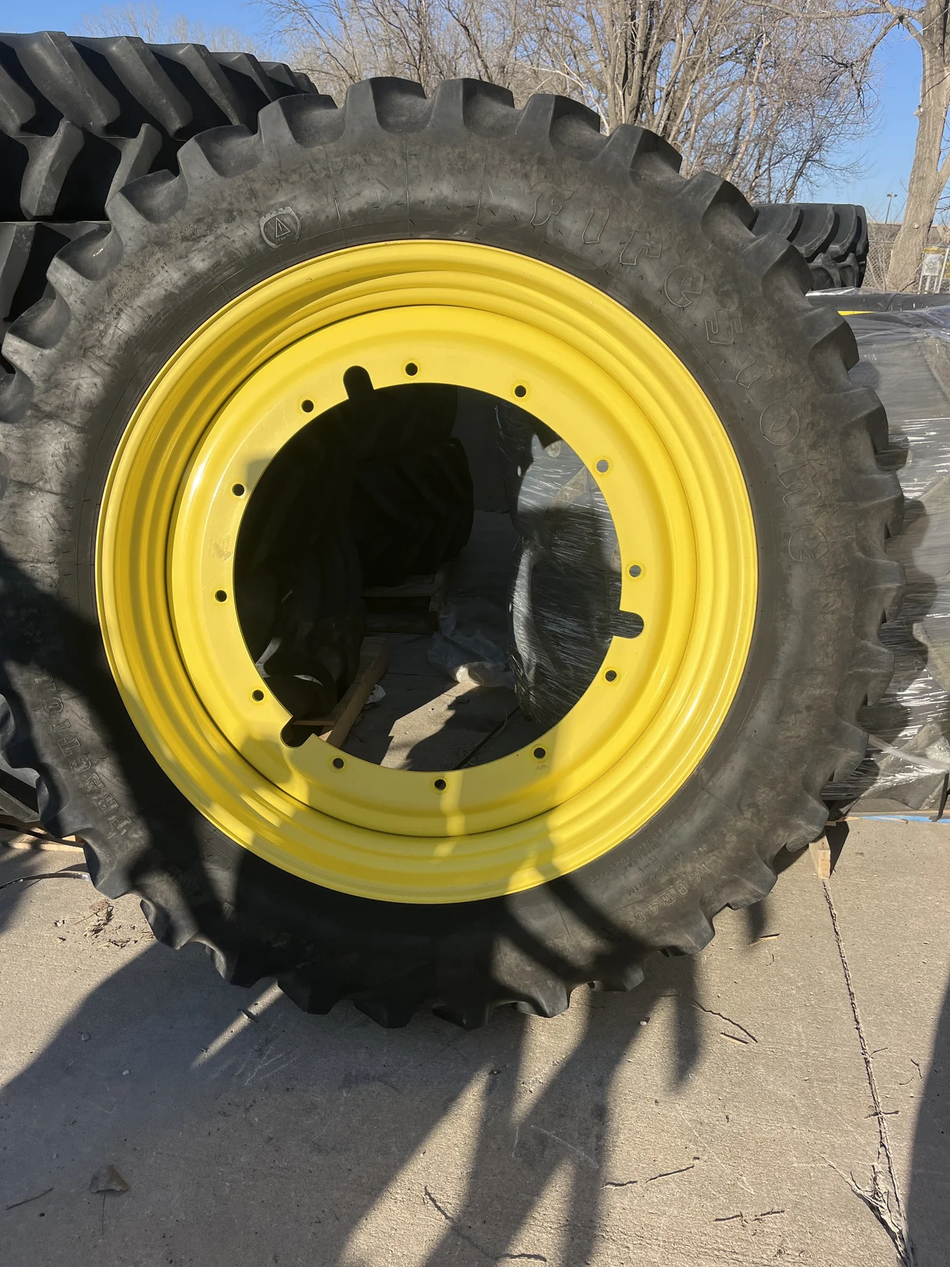 Used 14.9R46 145B Firestone Radial AT23 TL R-1W 80-85% On 13 x 46 12-32.047-30.078 4"BS Moveero image 2